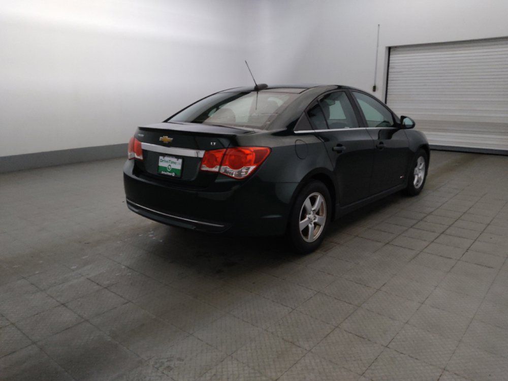 Used 2015 Chevrolet Cruze LT w/ Sun And Sound Package FWD image 9