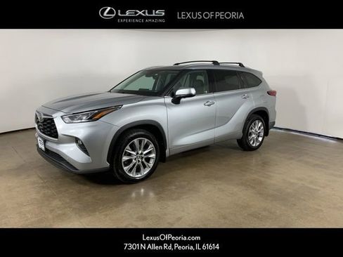 Used 2020 Toyota Highlander Limited AWD/4WD image 1