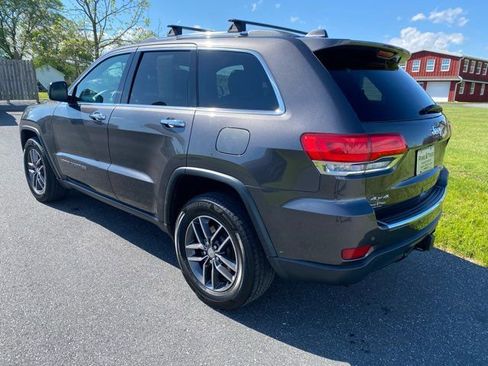 Used 2017 Jeep Grand Cherokee Limited AWD/4WD image 3