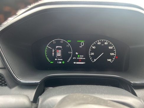 Used 2025 Honda CR-V Sport image 8