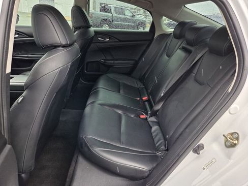 Used 2020 Honda Insight Touring image 10