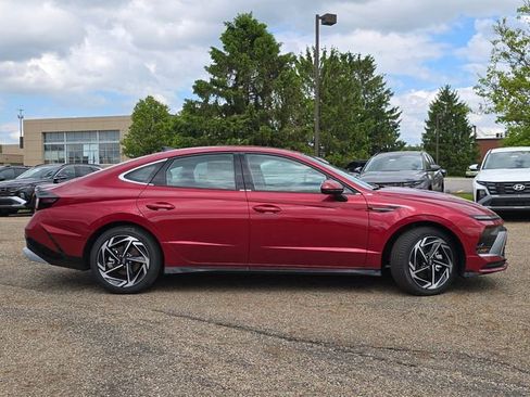 New 2026 Hyundai Sonata SEL FWD image 16