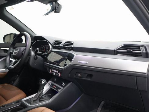 Used 2024 Audi Q3 2.0T Premium Plus w/ Premium Plus Package image 23