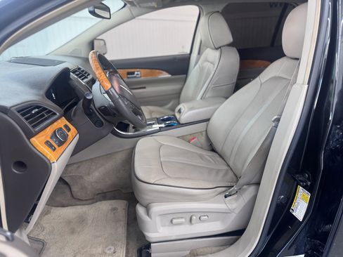 Used 2015 Lincoln MKX AWD w/ Equipment Group 102A image 9