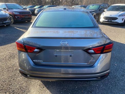 Used 2024 Nissan Altima 2.5 SV image 6