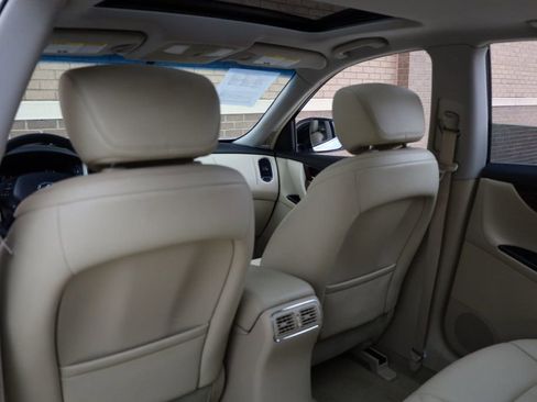 Used 2017 INFINITI QX50 AWD w/ Premium Plus Package image 17