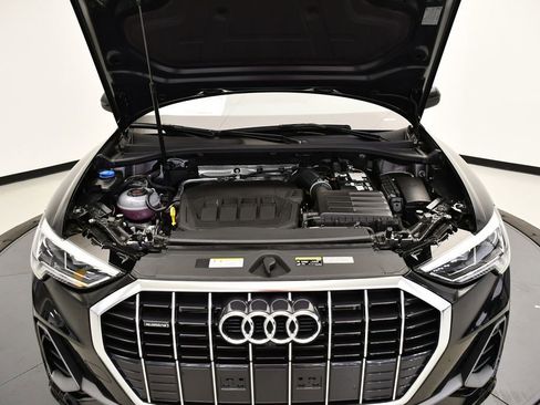 Certified 2025 Audi Q3 2.0T Premium Plus w/ Premium Plus Package image 13
