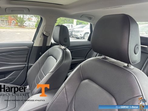 Used 2024 Volkswagen Jetta SEL FWD image 12