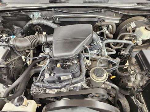 Used 2020 Toyota Tacoma SR w/ SR Convenience Package RWD image 21