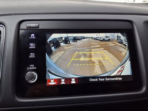 Used 2022 Honda HR-V EX-L image 10