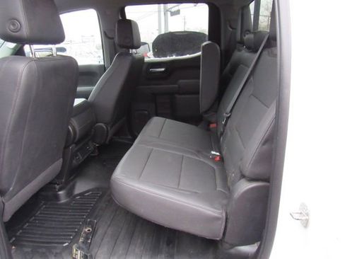 Used 2019 GMC Sierra 1500 Base Crew Cab  Long Box 4WD w/ Convenience Package image 29