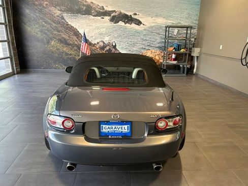 Used 2008 MAZDA MX-5 Miata Grand Touring RWD image 19