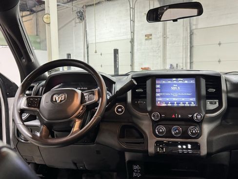 Used 2021 RAM 3500 Tradesman w/ Chrome Appearance Group image 10