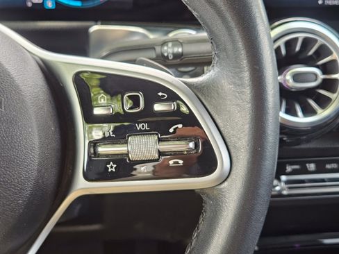Certified 2021 Mercedes-Benz GLB 250 image 19