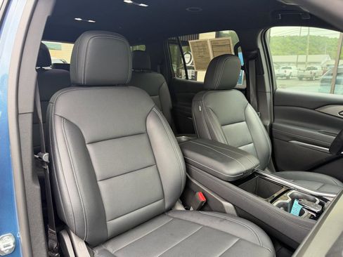 Used 2026 Chevrolet Traverse LT AWD/4WD image 19