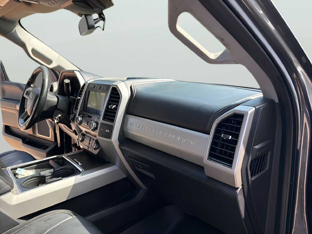 Used 2020 Ford F250 Lariat w/ Tremor Off-Road Package AWD/4WD image 38