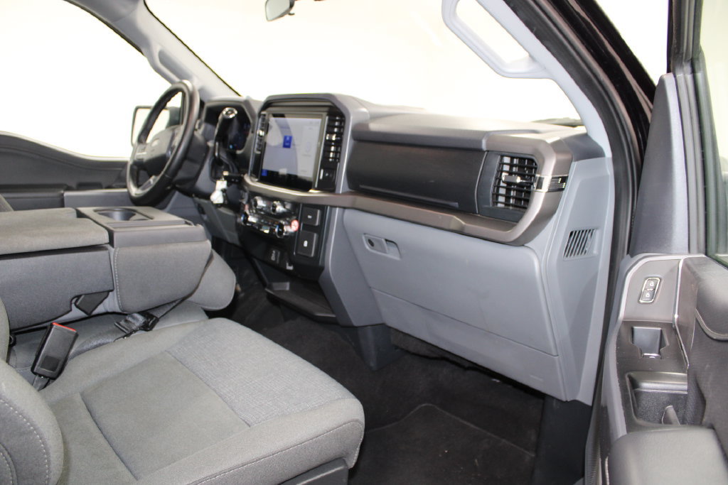 Used 2025 Ford F150 XLT w/ Equipment Group 301A Standard RWD image 19