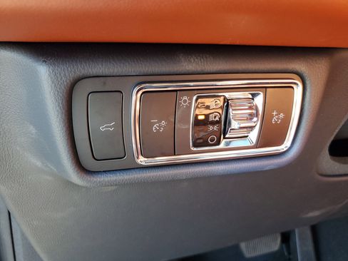 New 2026 Lincoln Aviator Reserve AWD/4WD image 13