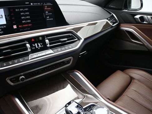 Used 2022 BMW X6 M50i w/ Executive Package AWD/4WD image 4