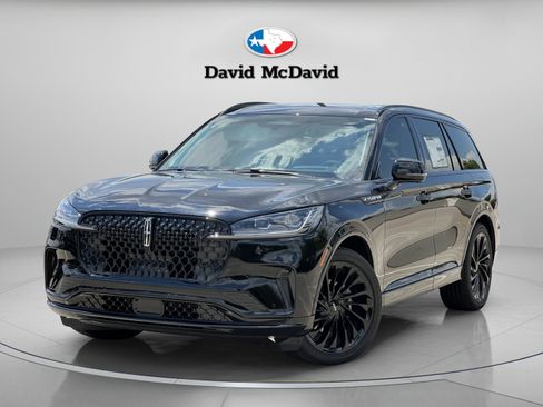 Certified 2025 Lincoln Aviator Reserve w/ Equipment Group 201A AWD/4WD image 2