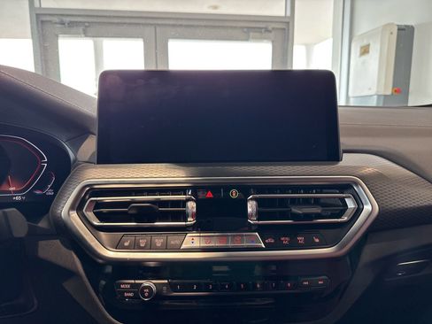 Certified 2024 BMW X4 M40i w/ Premium Package image 23