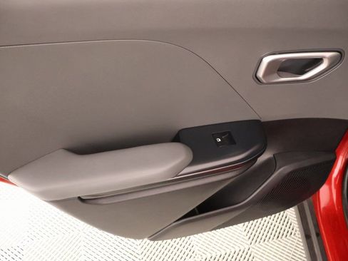 Used 2025 Kia K4 LXS image 15