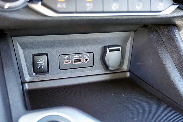 Used 2024 Nissan Sentra SV FWD image 38