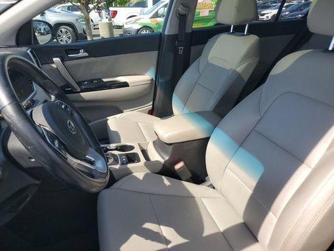 Used 2022 Kia Sportage EX AWD/4WD image 17