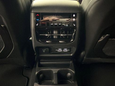 New 2025 Jeep Grand Cherokee L Limited image 27