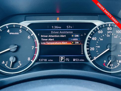 Used 2024 Nissan Sentra SR w/ SR Premium Package image 9