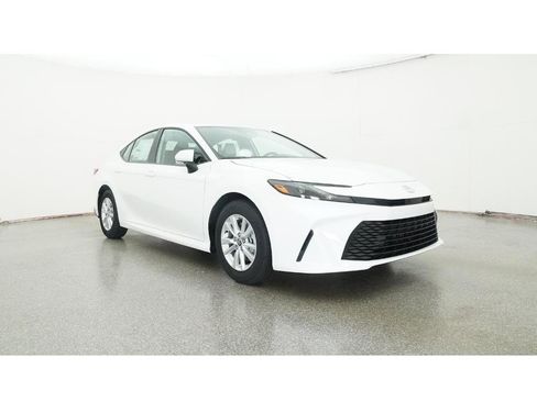 New 2026 Toyota Camry LE image 29