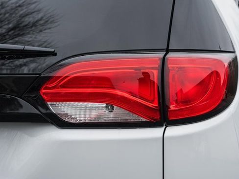 New 2026 Chrysler Voyager LX image 7