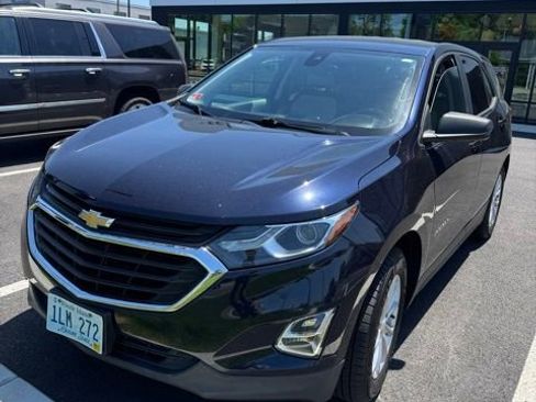 Used 2020 Chevrolet Equinox LS w/ LS Convenience Package AWD/4WD image 1