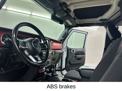 Used 2020 Jeep Wrangler Unlimited Rubicon AWD/4WD image 32