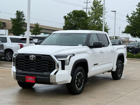 Used 2026 Toyota Tundra SR5 w/ TRD Off-Road Package AWD/4WD image 4