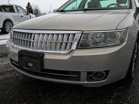 Used 2009 Lincoln MKZ image 11