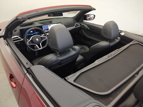 Certified 2026 BMW M440i Convertible RWD image 20