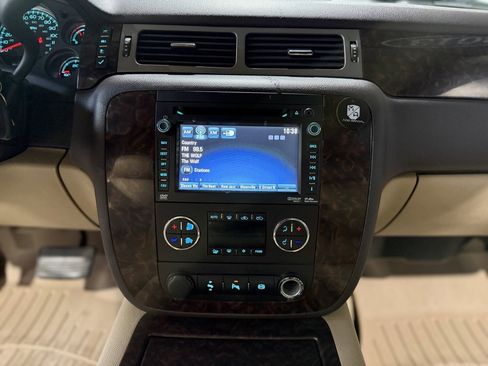 Used 2013 GMC Sierra 3500 Denali image 17