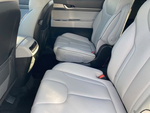 Used 2024 Hyundai Palisade SEL image 16