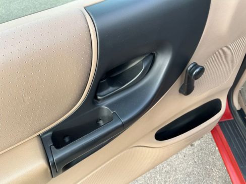 Used 1999 Ford Ranger XLT image 13