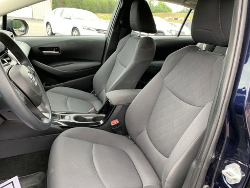 Used 2021 Toyota Corolla LE FWD image 24