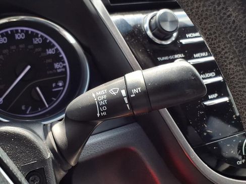 Used 2020 Toyota Camry LE image 22