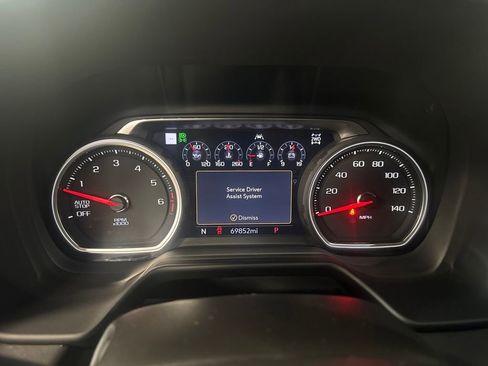 Used 2021 Chevrolet Tahoe Premier w/ Premium Package image 16