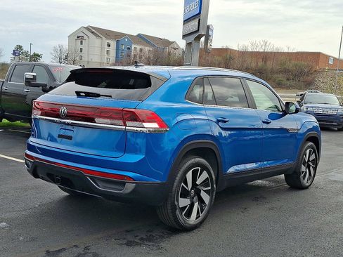 Used 2024 Volkswagen Atlas Cross Sport SE image 6
