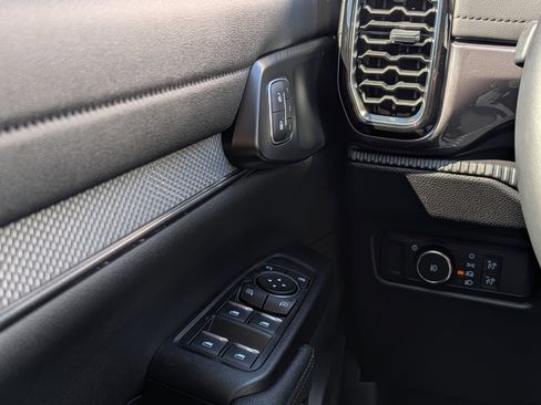 New 2026 Ford Ranger Lariat w/ FX4 Off-Road Package image 25