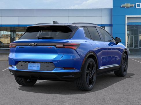 New 2026 Chevrolet Equinox EV RS image 4