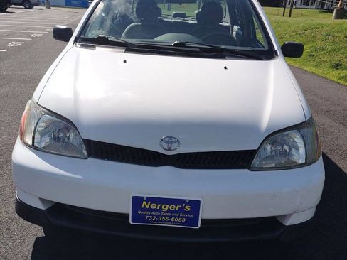 Used 2000 Toyota Echo Sedan FWD image 3
