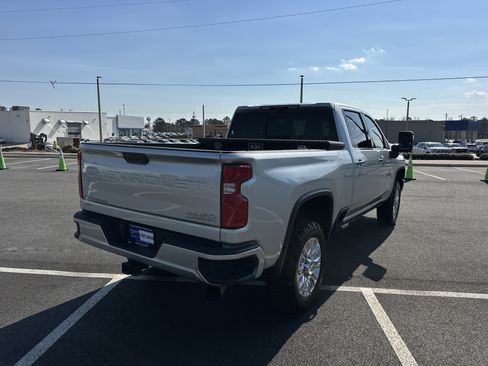 Certified 2022 Chevrolet Silverado 3500 High Country w/ Z71 Off-Road Package image 6