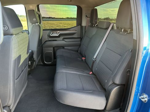 Used 2022 Chevrolet Silverado 1500 RST w/ Diesel Off-Road Package AWD/4WD image 22
