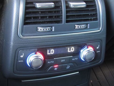 Used 2016 Audi RS 7 Prestige image 33